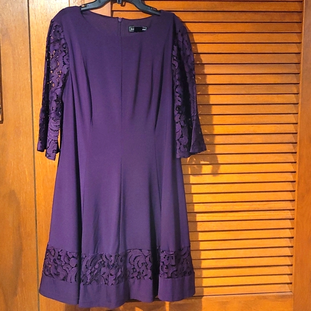 Flutter sleeve cocktail dress